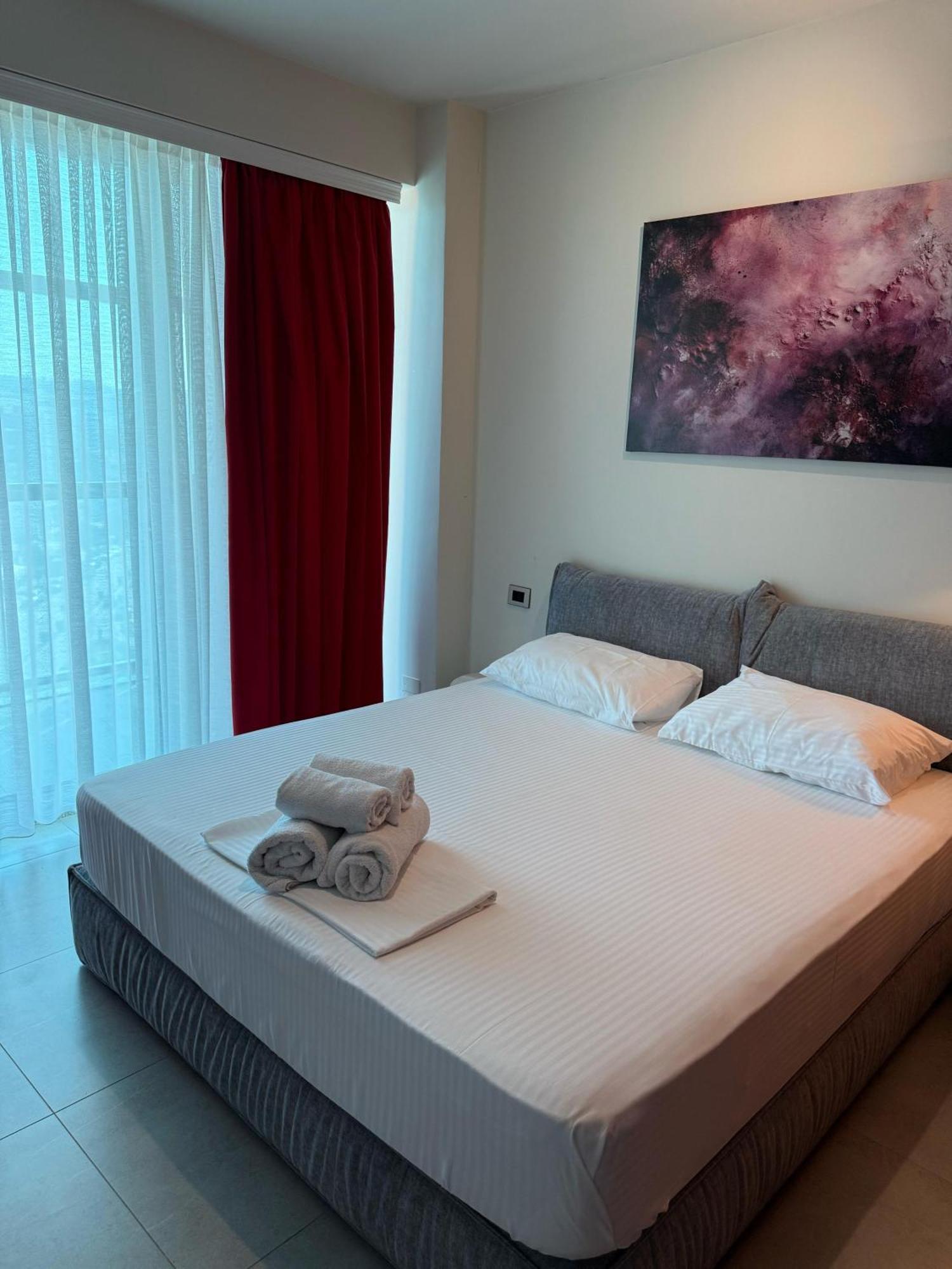 Stay-five & Apartment Shkoder